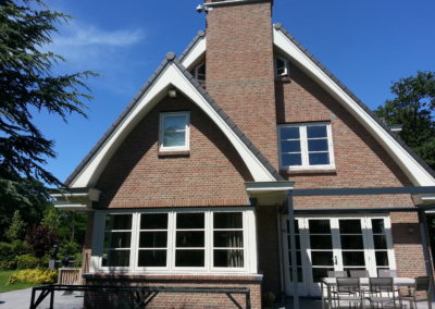 Binnen- en buitenschilderwerk nieuwbouwwoning Wassenaar